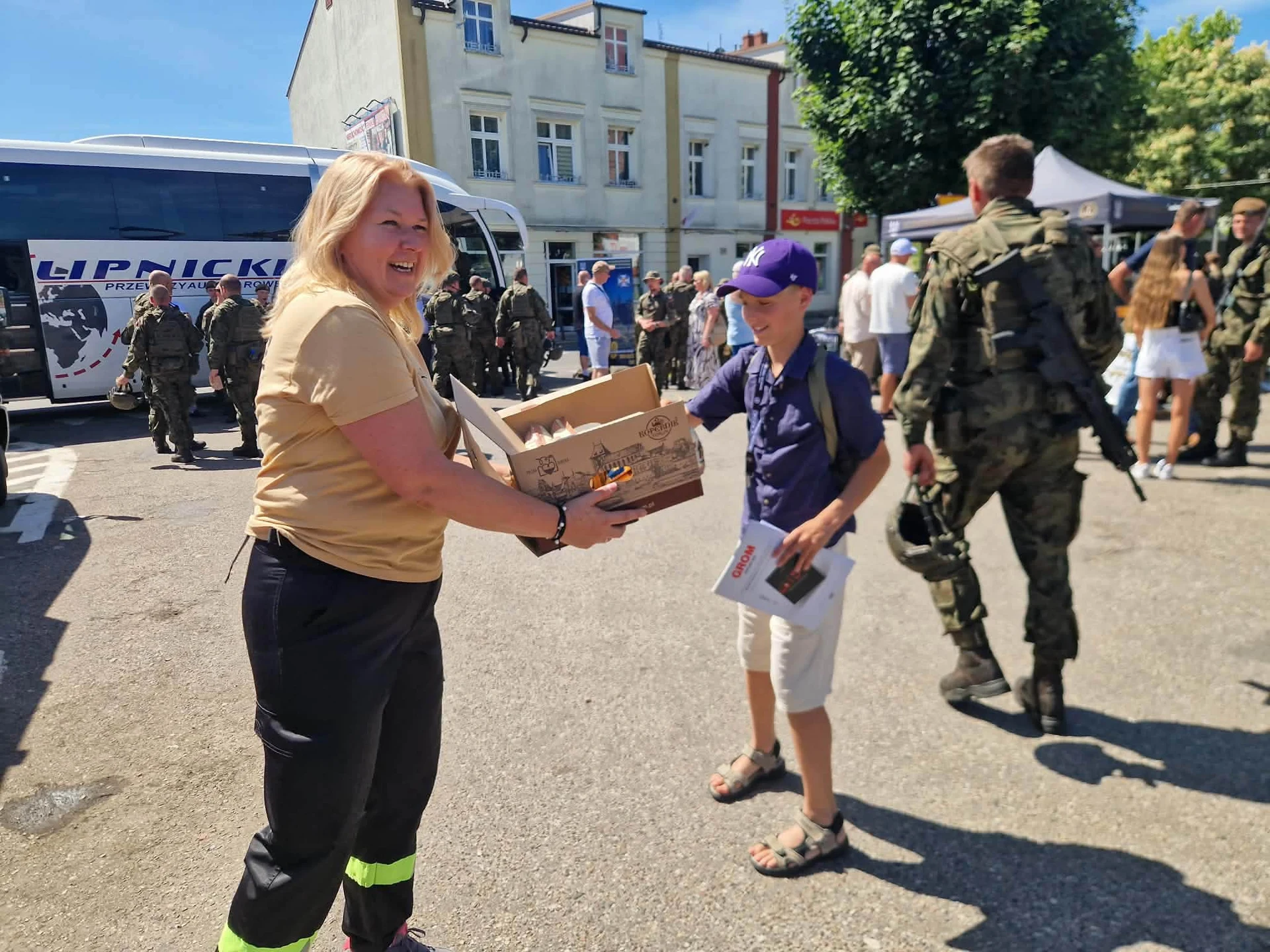 OSP Recz zabezpieczała przysięgę żołnierzy WOT i piknik na rynku — zdjęcie 18